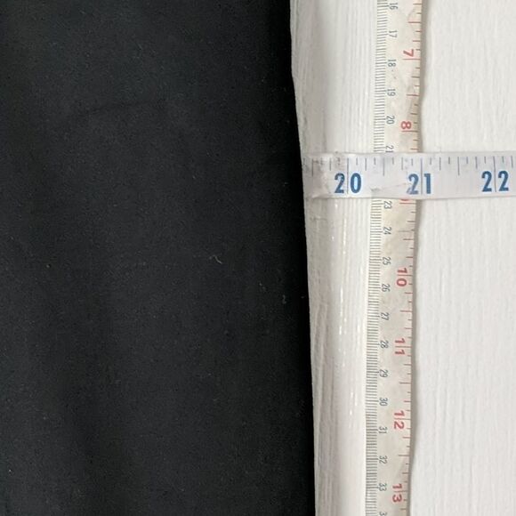 AGB  LADIES SZ 10 CROPPED BLACK FLAT FRONT PANTS - Picture 3 of 8